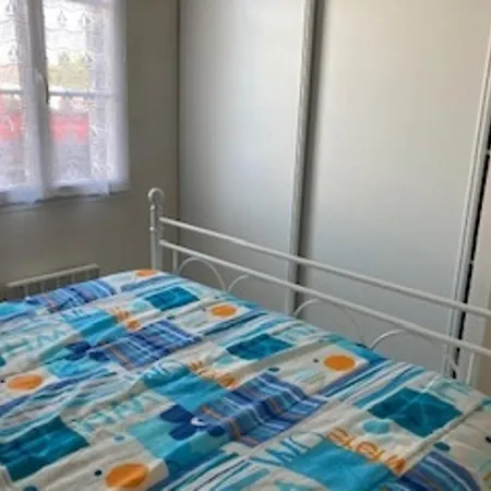 Maison A - 4 Pers, Proche - Fr-1-823-155 *